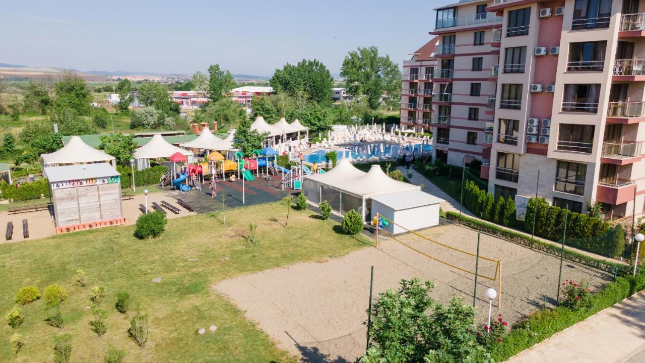 Tarsis Club & Aquapark - All Inclusive Sunny Beach Exterior photo